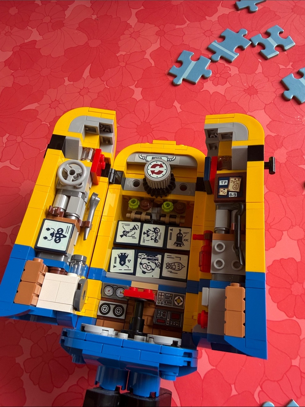 Minion Lego - Picture 4 of 7